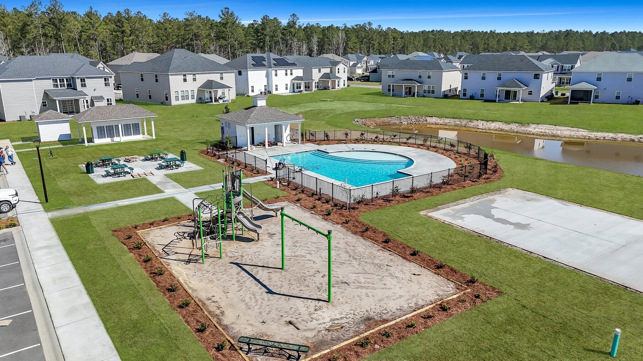 Building Photo - 114 Chalk Farm Way