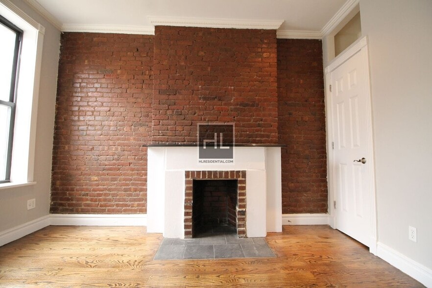 Building Photo - West 10th Street