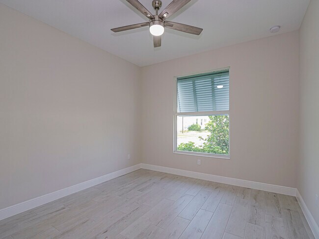Building Photo - 6423 High Pointe Cir