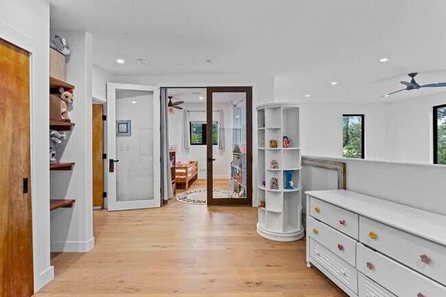 Building Photo - 20932 Canyon Trl