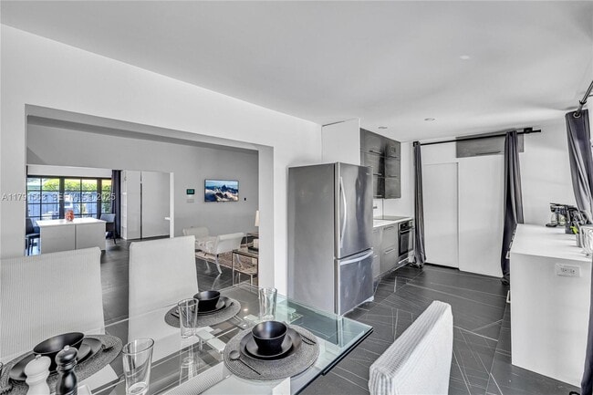 Building Photo - 560 NW 116th Terrace