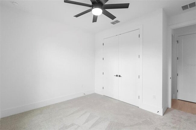 Building Photo - 2131 Brighton Ln
