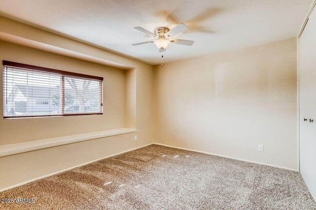 Building Photo - 8640 E Wilshire Dr