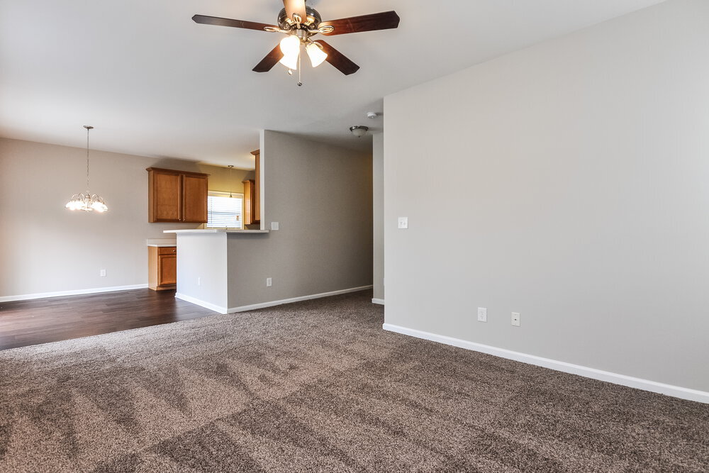 Building Photo - 16 Hollyridge Ct