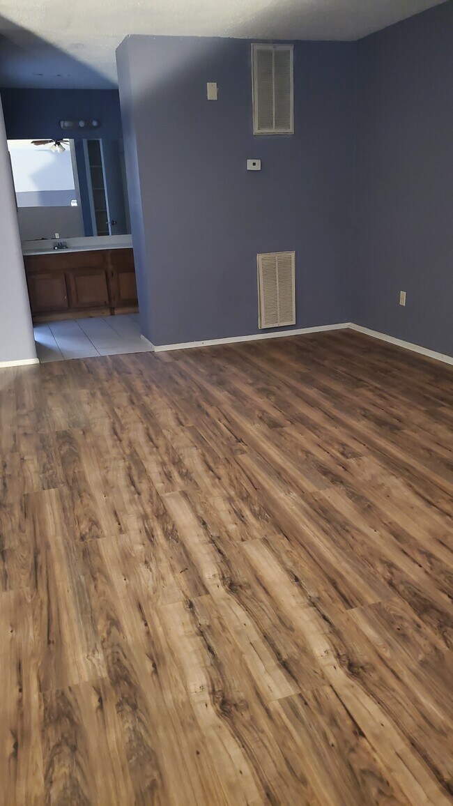 Loft - 15610 Weldon Dr
