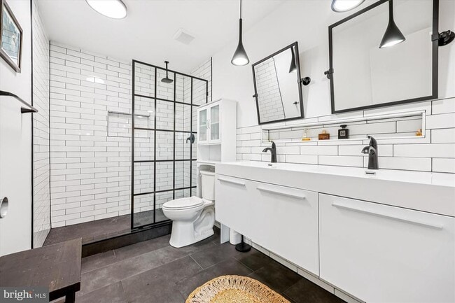 Building Photo - 7614 Carteret Rd