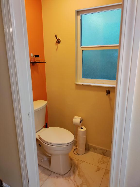 Building Photo - 4 Blaine Ct