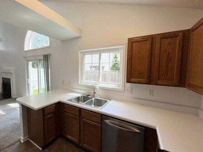 Building Photo - Charming Newly Remodeled 3BD, 2BA Raleigh ...