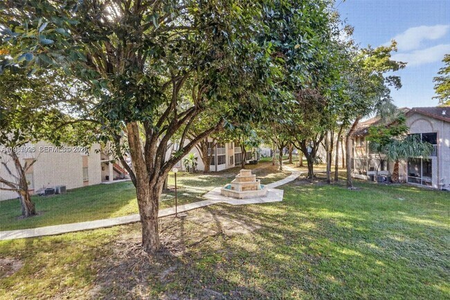 Building Photo - 9407 SW 138th Pl