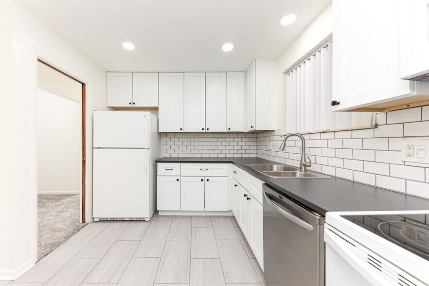 Building Photo - 415 Ventura Ct