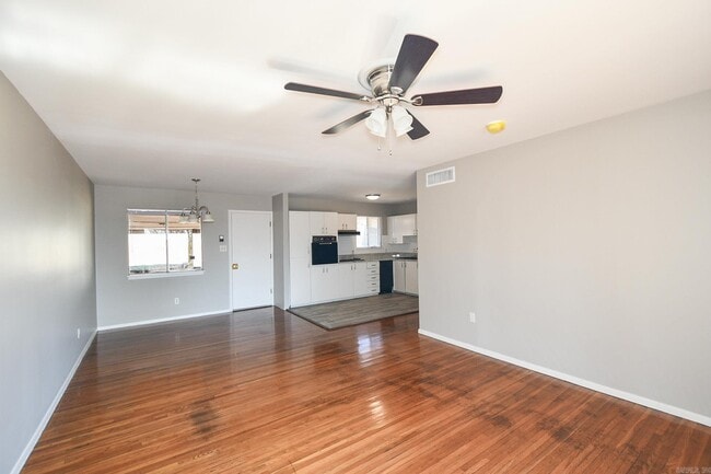 Building Photo - 1331 Starfield Rd