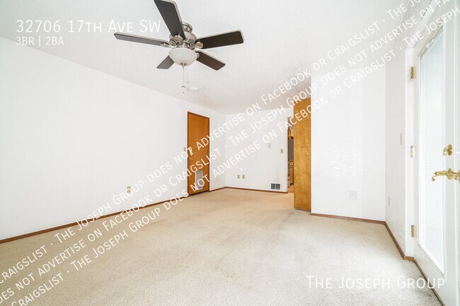 Building Photo - 32706 17th Ave SW