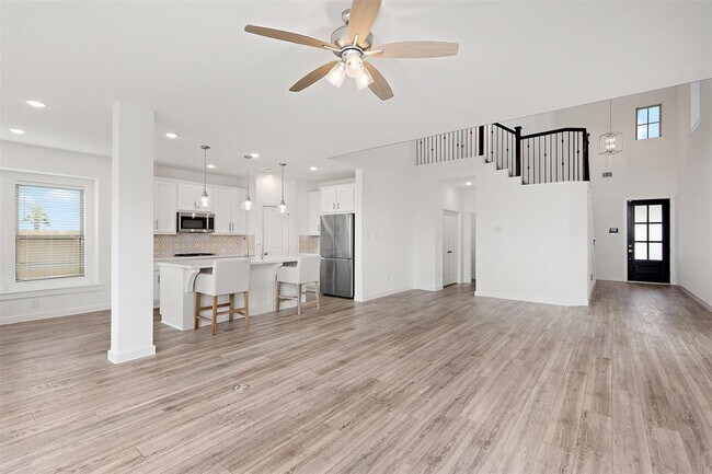 Building Photo - 3305 Cornflower Coast Ct