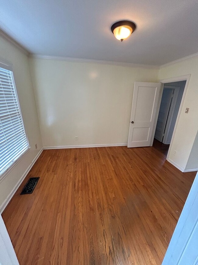 Building Photo - A hassle-free lifestyle