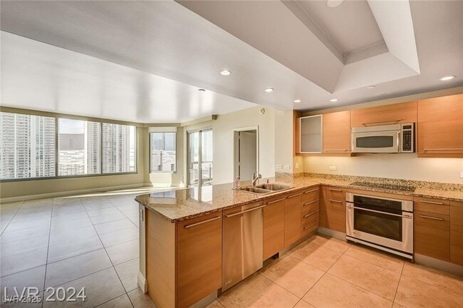 Building Photo - 222 Karen Ave