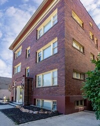 Building Photo - Lincoln Arms