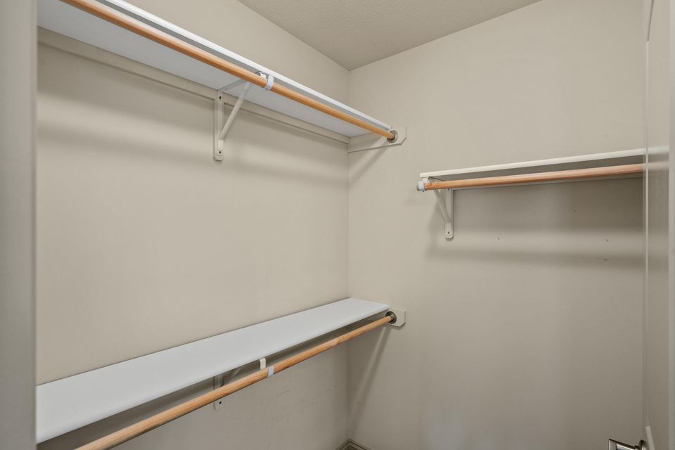 Building Photo - 1811 Trellis Ln