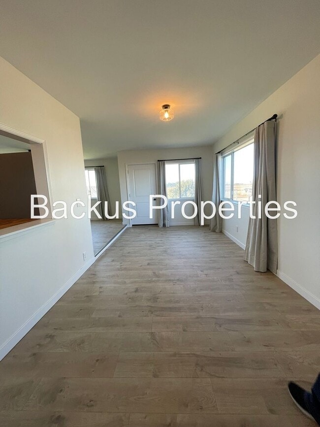 Building Photo - 333 Espinosa Rd