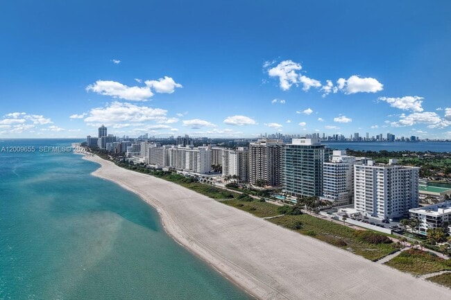 Building Photo - 5801 Collins Ave