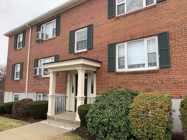 Primary Photo - 27 N Union St