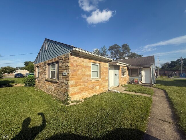 Primary Photo - 5955 E 24th St