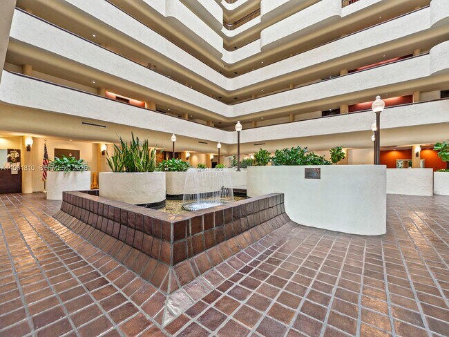 Building Photo - 600 Biltmore Way