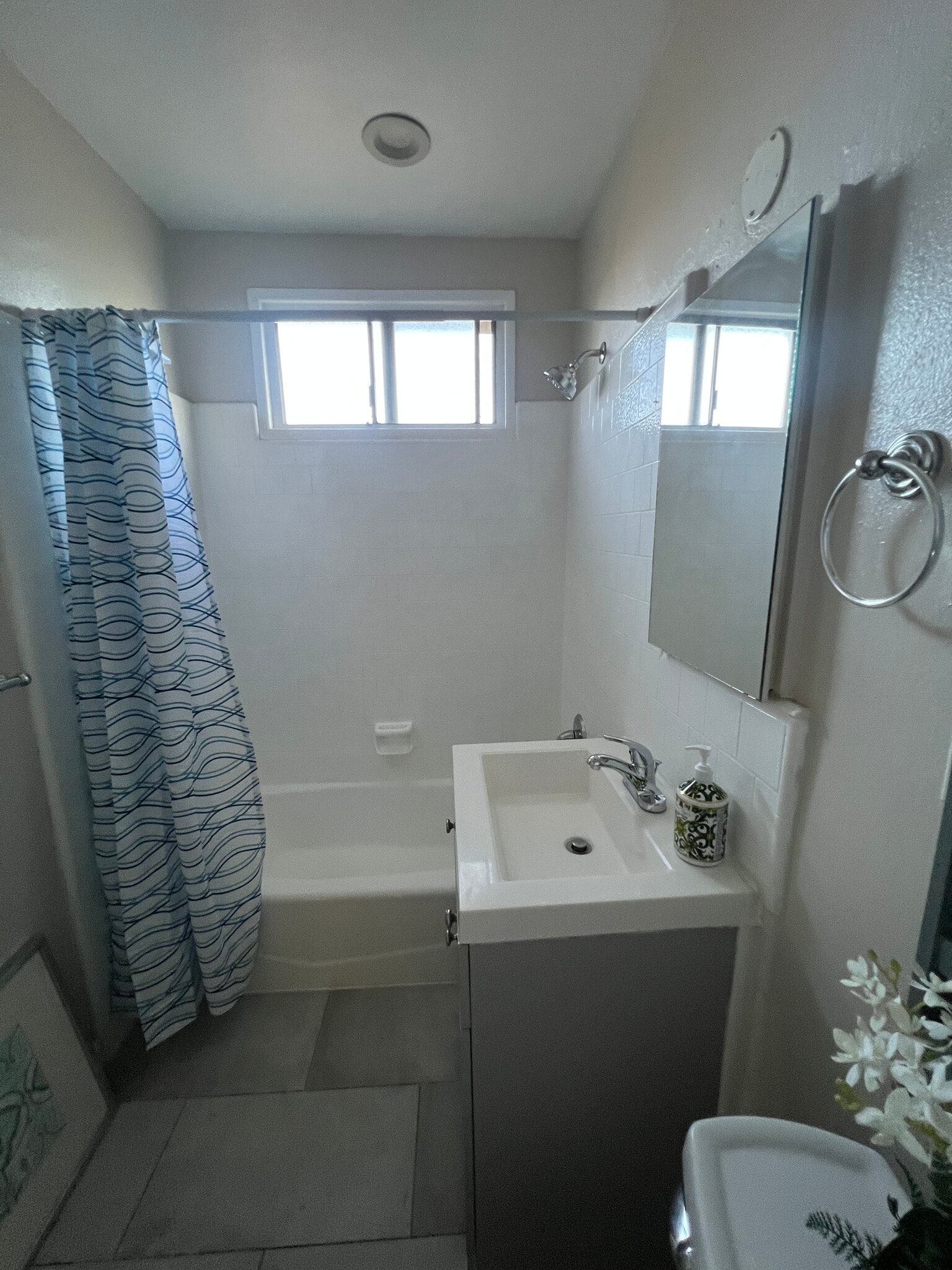 Building Photo - 15430 Freeman Ave