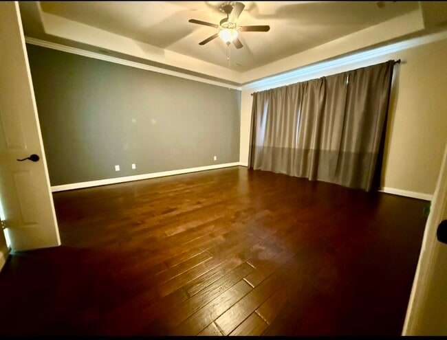 Building Photo - 10314 Hatcher Dr
