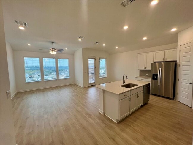 Building Photo - 400 Barton Run Dr