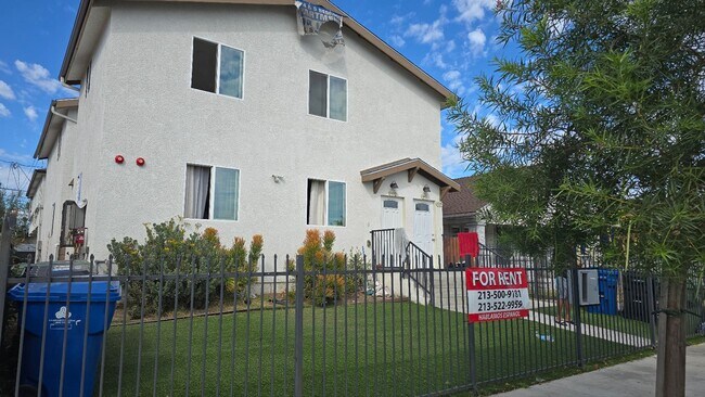 Building Photo - 71(439)