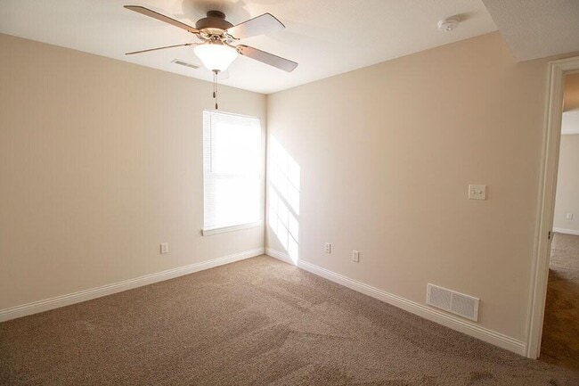 Building Photo - 4718 Dehaven Dr