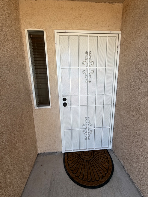 Building Photo - 6105 E 43rd Pl