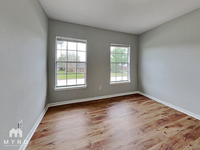 Building Photo - 2311 Friarwood Trail