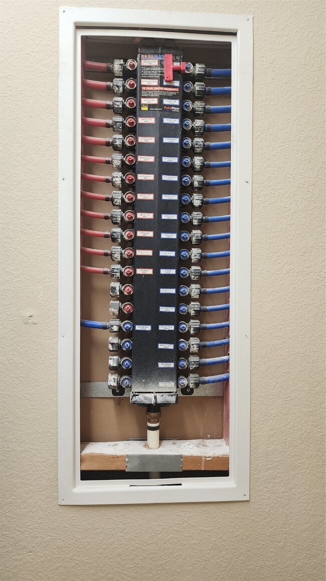 Building Photo - 4003 Hans St