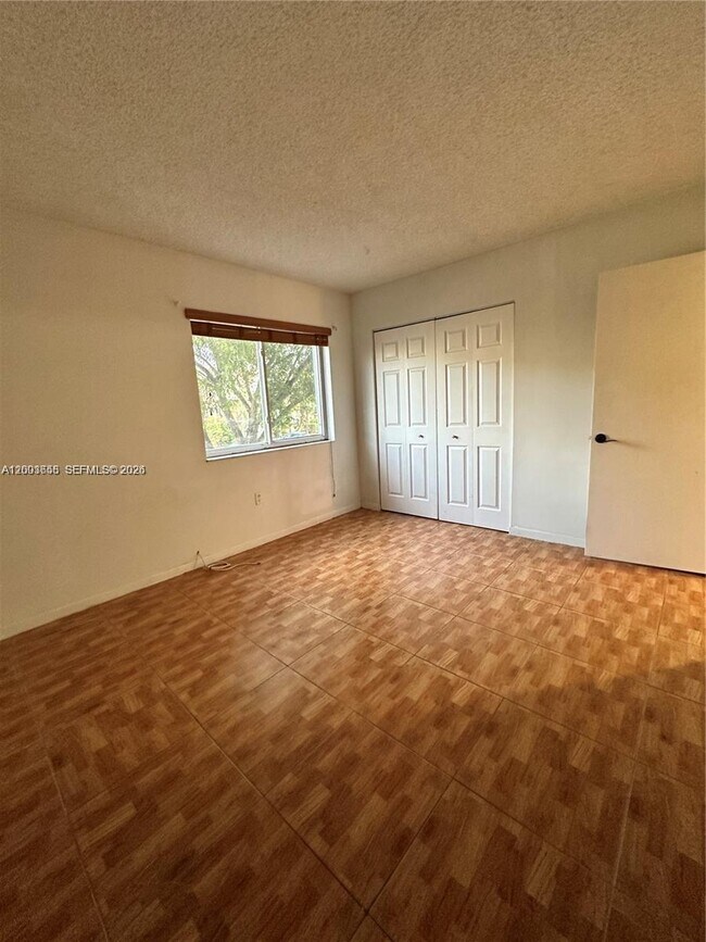 Building Photo - 551 NW 82nd Ave