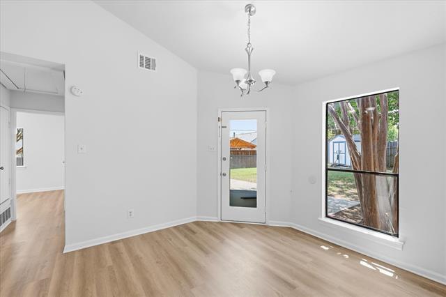 Building Photo - 102 Pinyon Ln
