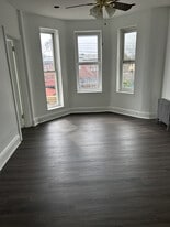 Living room - 531 Ashford St