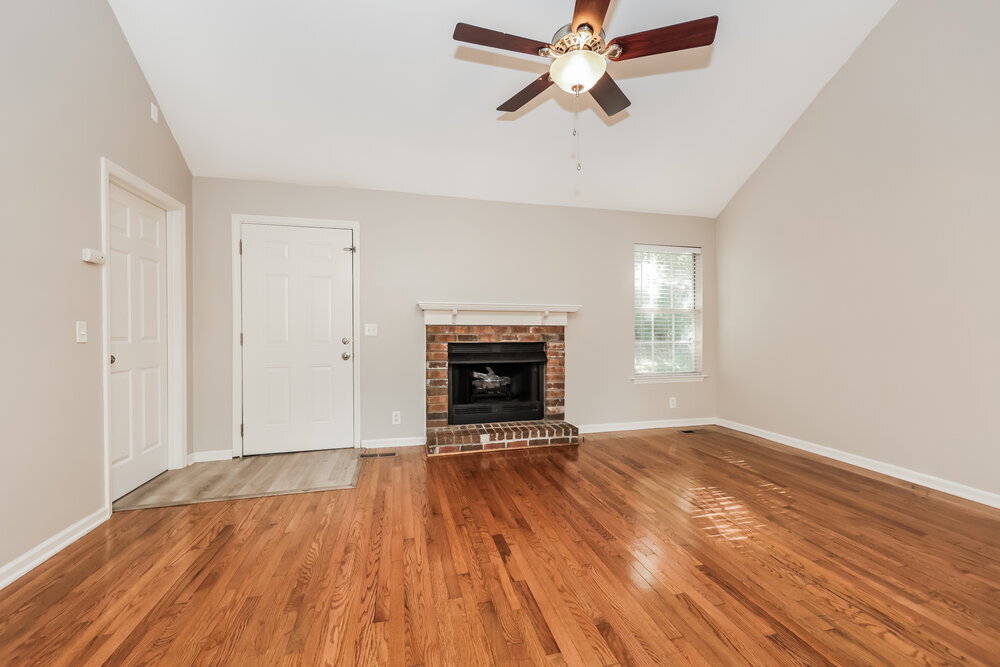 Building Photo - 3724 Belle Oaks Dr
