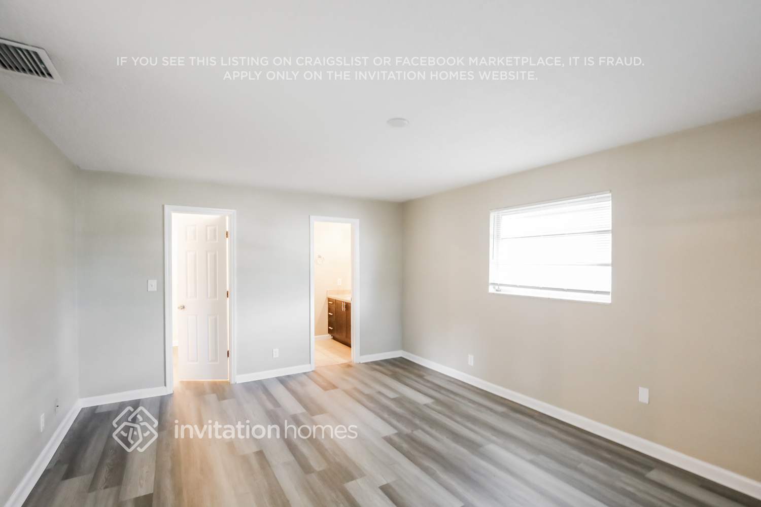 Building Photo - 291 NW 42nd Ave