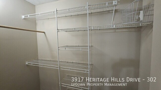 Building Photo - 3917 Heritage Hills Dr
