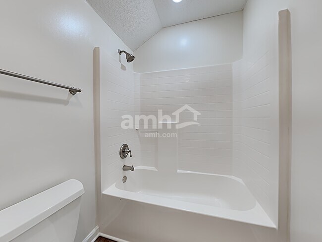 Building Photo - 1051 Briar Rose Ln