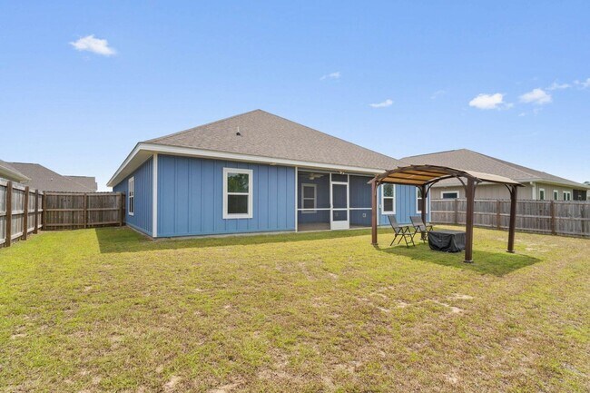 Building Photo - Shoal River Landing Must See w/ 3-car garage!