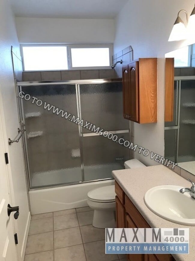 Building Photo - 565 1/2 GARDEN GROVE COURT - 2BED/2BATH