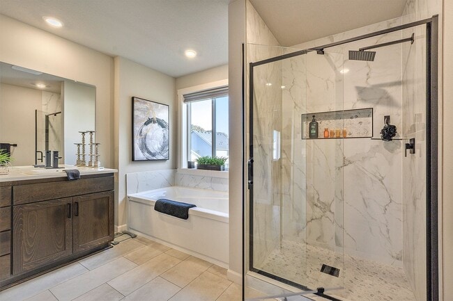 Building Photo - New 4 bedroom, 2.5 bath home in NW McMinnville