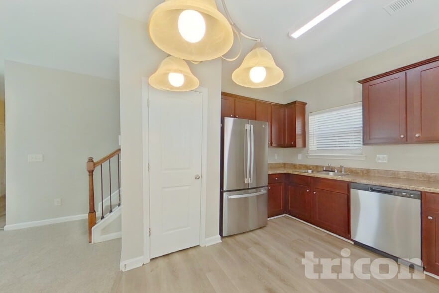 Building Photo - 514 Lobdale Falls Dr