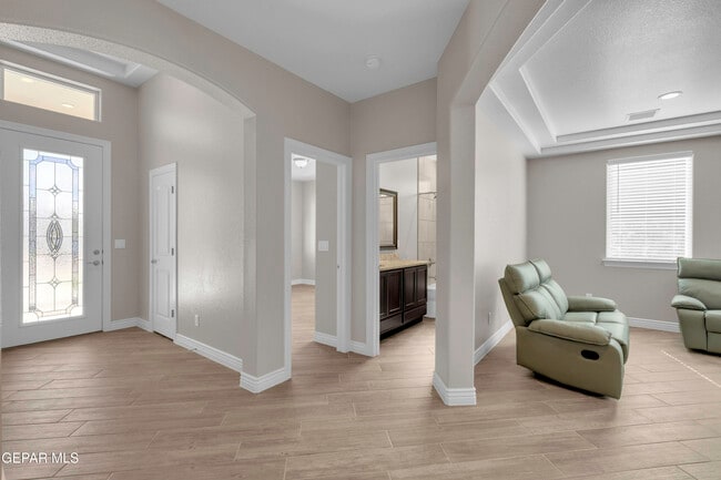 Building Photo - 1807 Dana Gray St