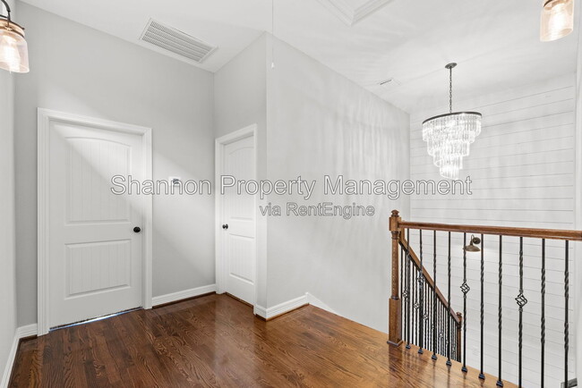 Building Photo - 5936 Kiam St