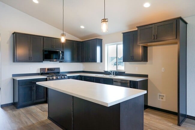 Building Photo - Newly built home with 3 car garage