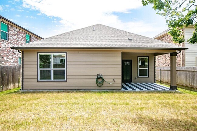 Building Photo - 17306 Crazy Arm Rd