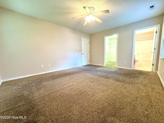 Building Photo - 521 Jimmies Creek Dr